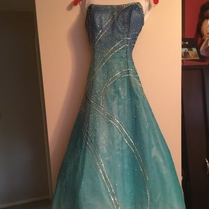 Formal Dress / Prom Dress